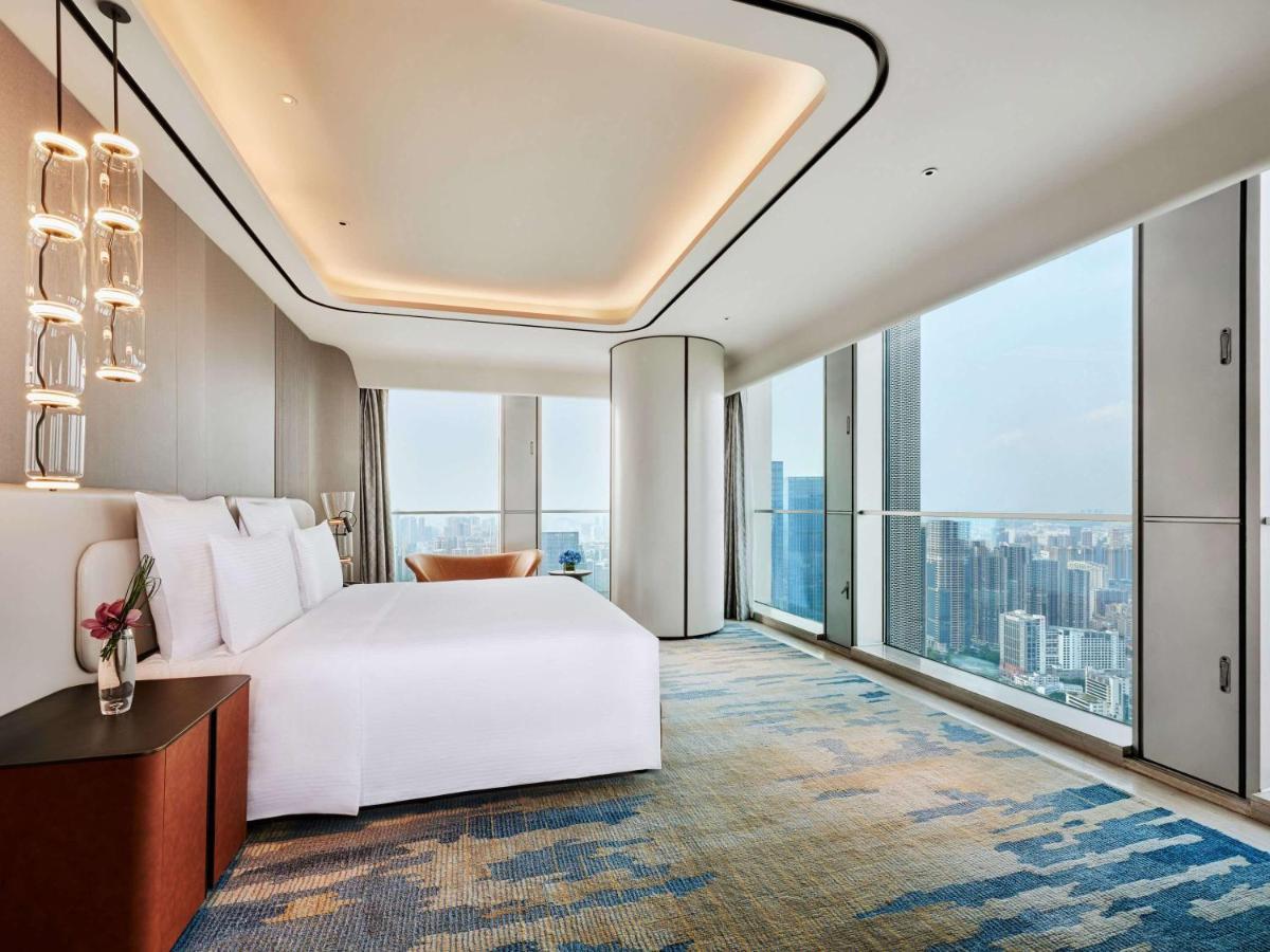 Pullman Shenzhen North Hotel Екстериор снимка