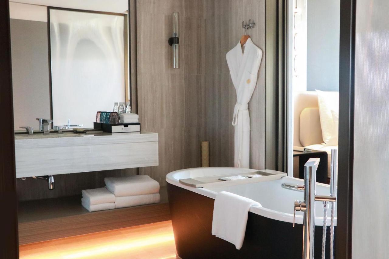 Pullman Shenzhen North Hotel Екстериор снимка